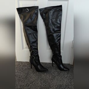 NWT Ami Clubwear Sleek Black Thigh High 4" Boots, Size 9